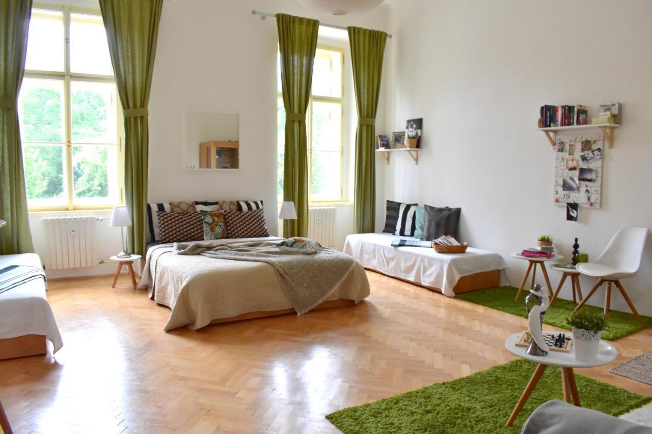 Wellness Apartments Florenc Prága Kültér fotó