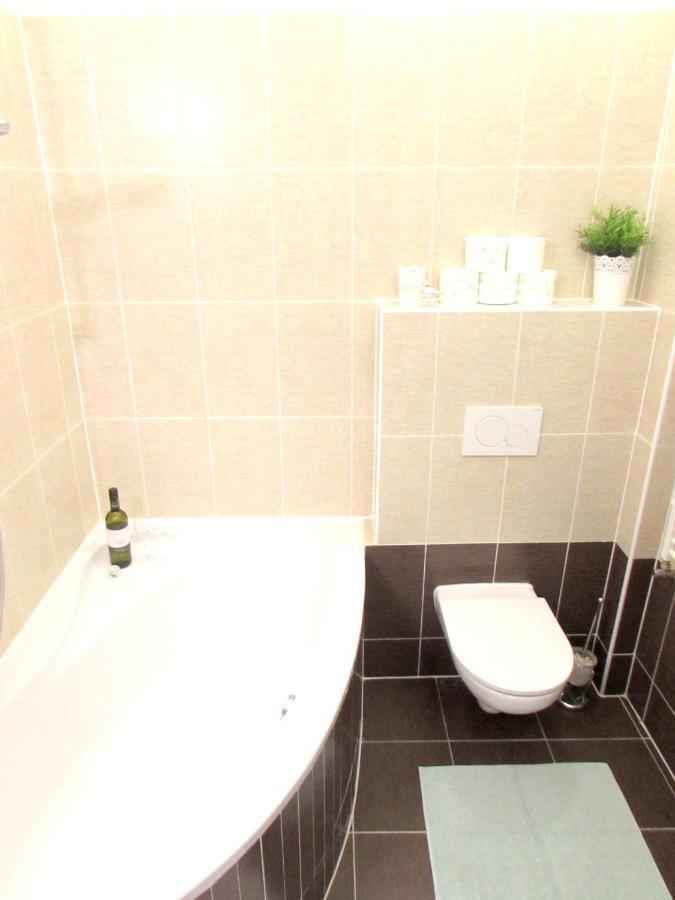Wellness Apartments Florenc Prága Kültér fotó